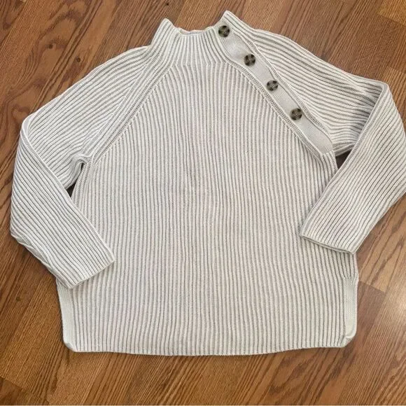 GAP Cream Ribbed Mockneck Raglan Sweater w/Asymetrical Button Accents - Picture 1 of 8